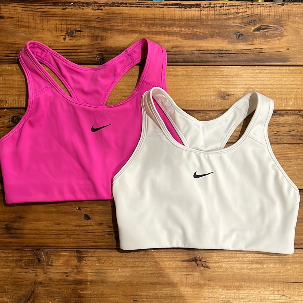 Nike Sports bra (razorback)